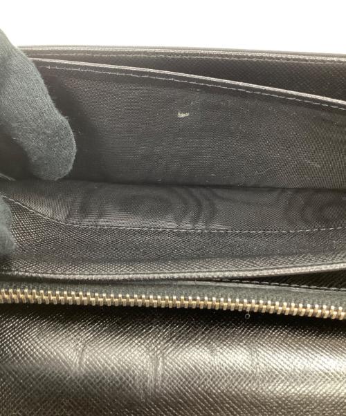 PRADA（プラダ）PRADA (プラダ) フラップウォレット ブラックの古着・服飾アイテム