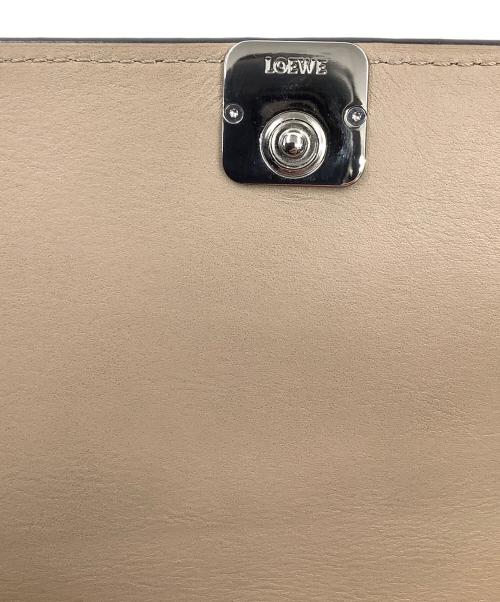 LOEWE（ロエベ）LOEWE (ロエベ) アナグラム コンティネンタル ウォレット サンドの古着・服飾アイテム