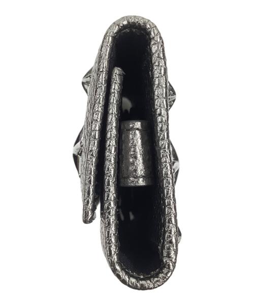 JIMMY CHOO（ジミーチュウ）JIMMY CHOO (ジミーチュウ) NEPTUNE UUR　キーケース シルバーの古着・服飾アイテム