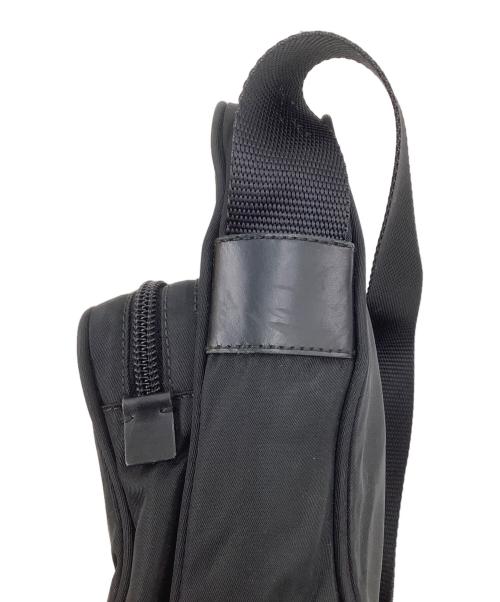 PRADA（プラダ）PRADA (プラダ) ショルダーバッグ ブラックの古着・服飾アイテム