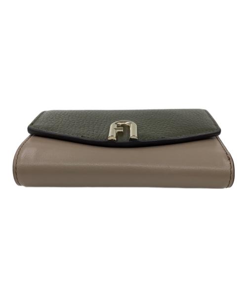 FURLA（フルラ）FURLA (フルラ) 財布 ベージュ×グリーンの古着・服飾アイテム