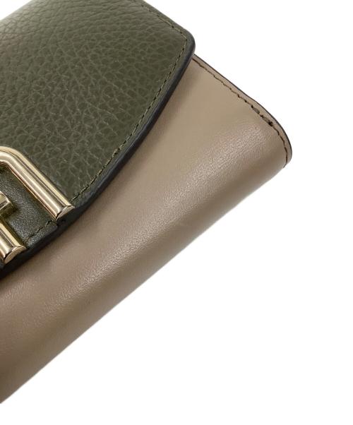 FURLA（フルラ）FURLA (フルラ) 財布 ベージュ×グリーンの古着・服飾アイテム