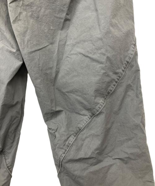 OPENING act（オープニングアクト）OPENING ACT (オープニングアクト) UMBRO (アンブロ) ジョガーパンツ グレー サイズ:S 未使用品の古着・服飾アイテム