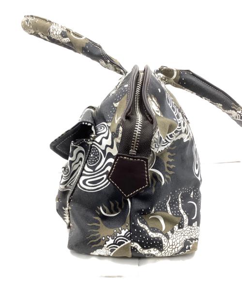 Vivienne Westwood（ヴィヴィアンウエストウッド）Vivienne Westwood (ヴィヴィアンウエストウッド) 2WAYバッグ カーキの古着・服飾アイテム