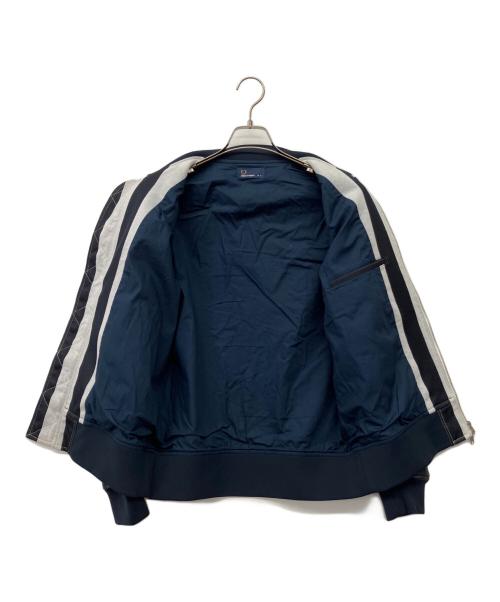 FRED PERRY（フレッドペリー）FRED PERRY (フレッドペリー) STRIPE BOMBER JACKET ネイビー サイズ:Sの古着・服飾アイテム