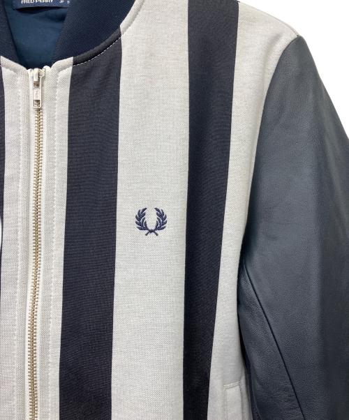 FRED PERRY（フレッドペリー）FRED PERRY (フレッドペリー) STRIPE BOMBER JACKET ネイビー サイズ:Sの古着・服飾アイテム