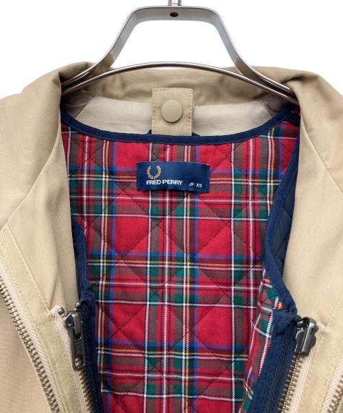 FRED PERRY（フレッドペリー）FRED PERRY (フレッドペリー) ハリントンマックコート ベージュ サイズ:XSの古着・服飾アイテム