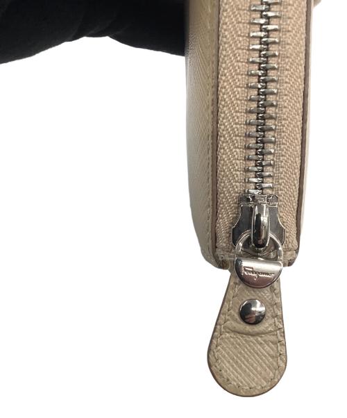 Salvatore Ferragamo（サルヴァトーレ フェラガモ）Salvatore Ferragamo (サルヴァトーレ フェラガモ) L字ファスナー長財布 グラデーションの古着・服飾アイテム