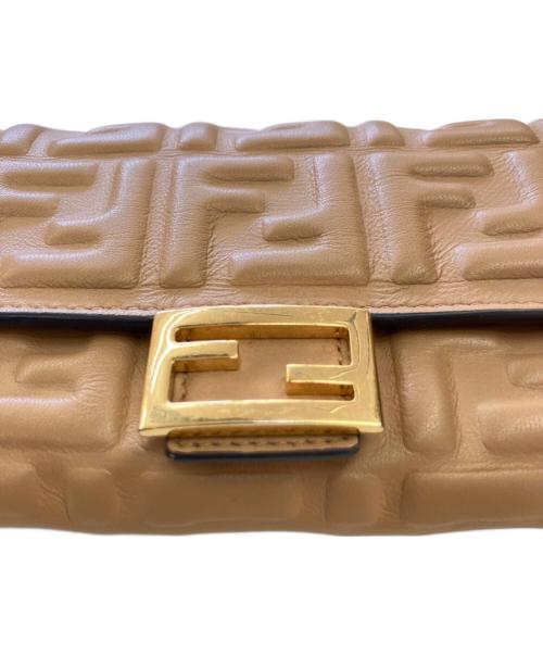 FENDI（フェンディ）FENDI (フェンディ) CONTINENTAL WALLET ベージュの古着・服飾アイテム