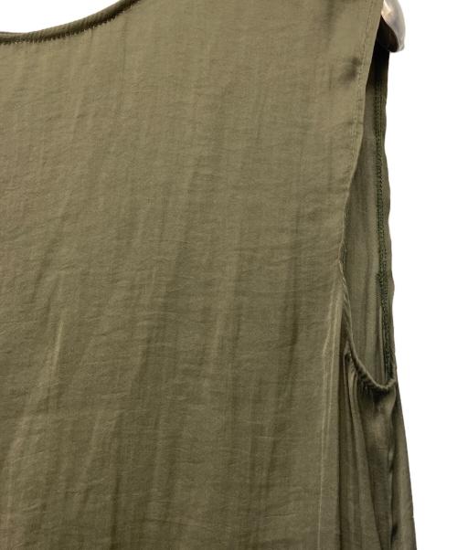 UNGRID（アングリッド）Ungrid (アングリッド) ノースリーブブラウス グリーン サイズ:FREE 未使用品の古着・服飾アイテム