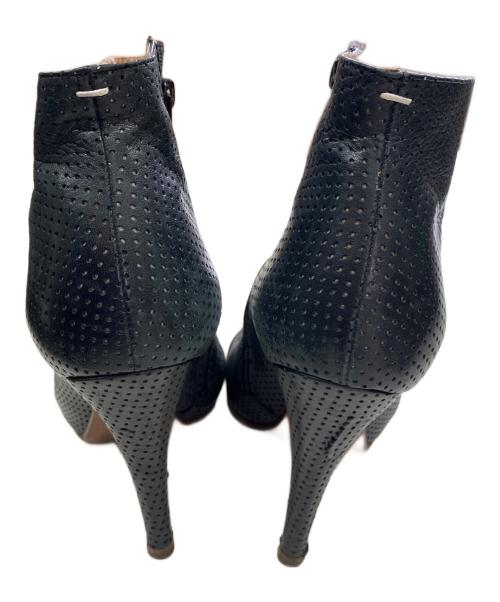 Maison Margiela（メゾンマルジェラ）Maison Margiela (メゾンマルジェラ) パンチングヒールブーティ ブラック サイズ:37の古着・服飾アイテム