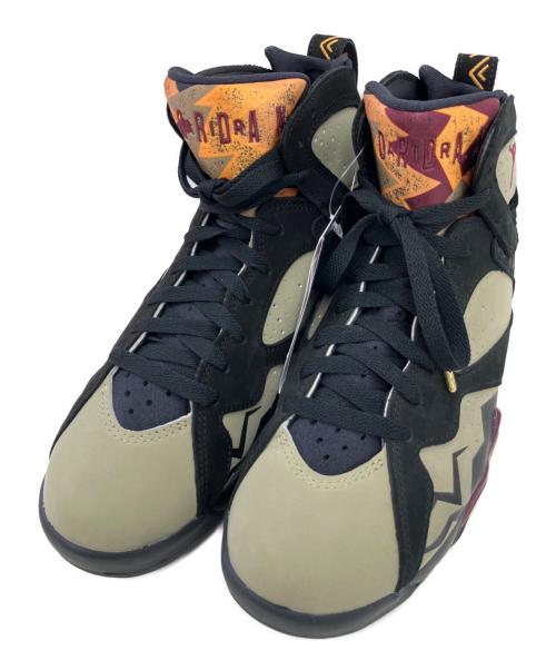 NIKE（ナイキ）NIKE (ナイキ) AIR JORDAN 7 RETRO ブラック×ベージュ サイズ:25.5 未使用品の古着・服飾アイテム