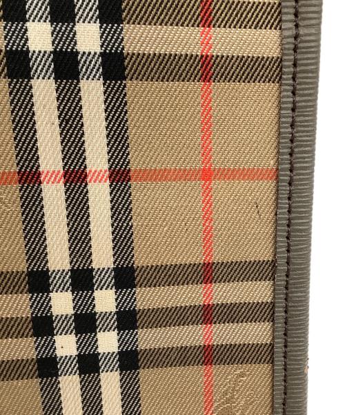 Burberry's（バーバリー）Burberry's (バーバリー) クラッチバッグ ベージュ×ブラウンの古着・服飾アイテム