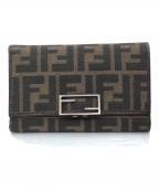 FENDIフェンディ）の古着「ズッカ　3つ折り財布」｜ブラウン