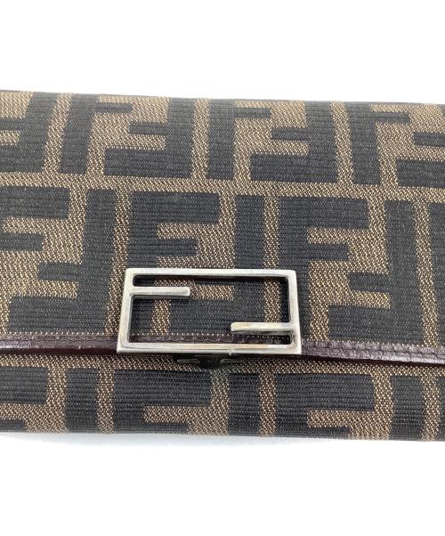 FENDI（フェンディ）FENDI (フェンディ) ズッカ　3つ折り財布 ブラウンの古着・服飾アイテム