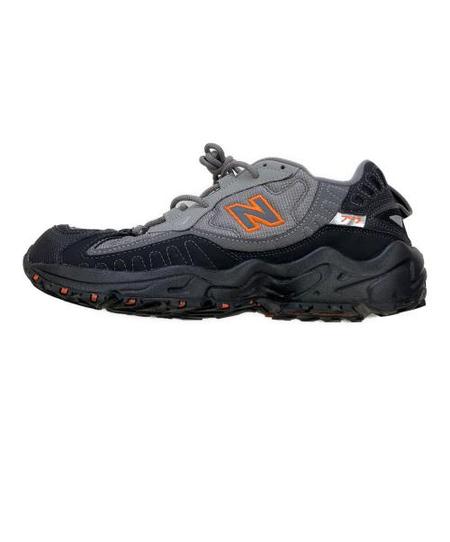 NEW BALANCE（ニューバランス）NEW BALANCE (ニューバランス) トレイルシューズ グレー×ブラック サイズ:27.5の古着・服飾アイテム