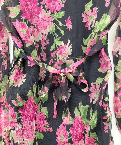 MaxMara（マックスマーラ）MaxMara (マックスマーラ) シルク花柄ワンピース ブラック×ピンク サイズ:42（ML)の古着・服飾アイテム