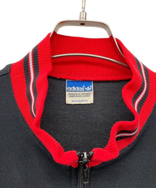 adidas（アディダス）adidas (アディダス) トラックジャケット ブラック×レッドの古着・服飾アイテム