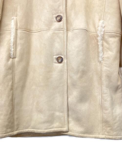 i BLUES（イ ブルース）i BLUES (イ ブルース) ムートンコート アイボリー サイズ:42の古着・服飾アイテム