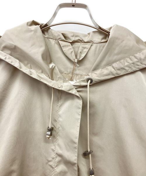 MaxMara（マックスマーラ）MaxMara (マックスマーラ) レインコート ベージュ サイズ:42の古着・服飾アイテム