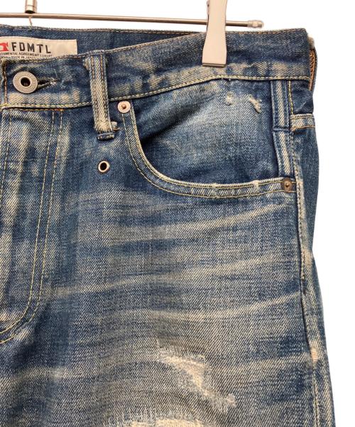 FDMTL（ファンダメンタル）FDMTL (ファンダメンタル) ダメージ加工REGULAR STRAIGHT DENIM インディゴ サイズ:81cm(W32)の古着・服飾アイテム