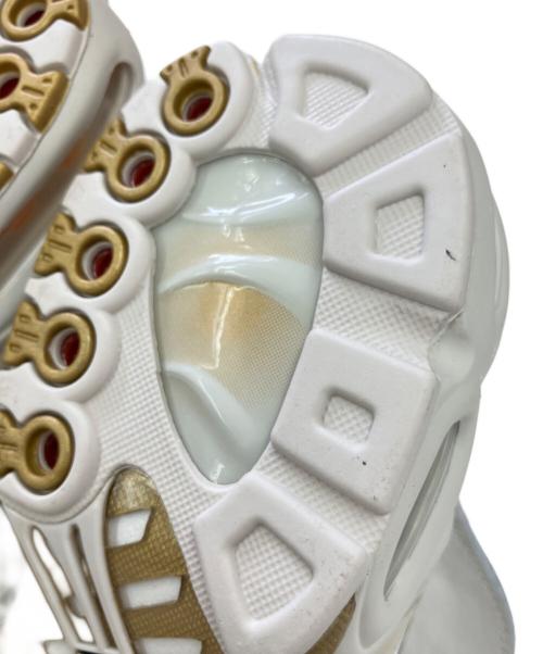 NIKE（ナイキ）NIKE (ナイキ) AIR MAX PLUS TIEMPO METALLIC GOLD サイズ:28 未使用品の古着・服飾アイテム