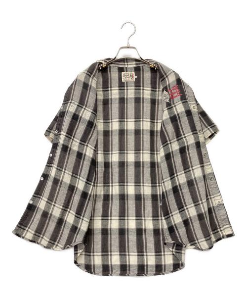 Hysteric Glamour（ヒステリックグラマー）Hysteric Glamour (ヒステリックグラマー) TALE OF VOODOO ZOMBIES刺繍 ルーズシャツ グレー×ホワイト サイズ:Lの古着・服飾アイテム