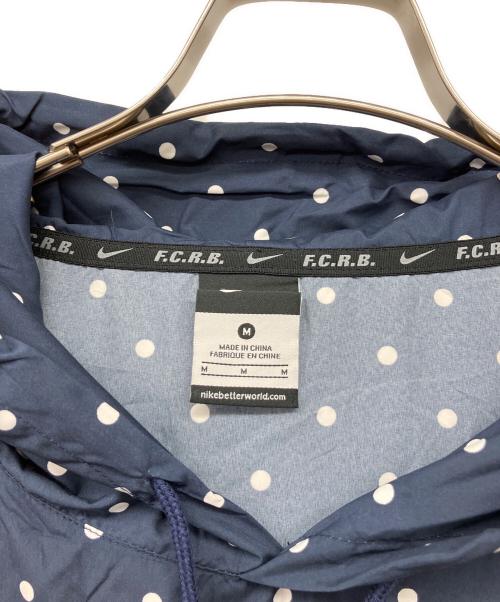 NIKE（ナイキ）NIKE (ナイキ) F.C.Real Bristol (エフシーレアルブリストル) PACKABCE BIG ANORAK ネイビー サイズ:Mの古着・服飾アイテム