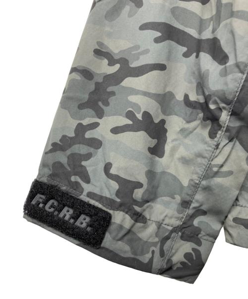 NIKE（ナイキ）NIKE (ナイキ) F.C.Real Bristol (エフシーレアルブリストル) Mastermind JAPAN (マスターマインド ジャパン) スカルカモナイロンパーカー グレー サイズ:Mの古着・服飾アイテム