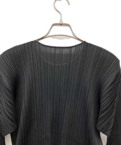 ISSEY MIYAKE（イッセイミヤケ）ISSEY MIYAKE (イッセイミヤケ) プリーツブラウス ブラック サイズ:Mの古着・服飾アイテム