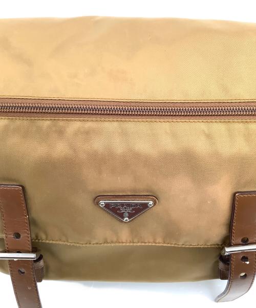 PRADA（プラダ）PRADA (プラダ) ナイロンショルダーバッグ ブラウンの古着・服飾アイテム