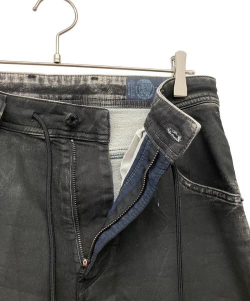 DIESEL（ディーゼル）DIESEL (ディーゼル) コーティングデニムパンツ ブラック サイズ:28の古着・服飾アイテム