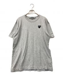 PLAY COMME des GARCONS（プレイコムデギャルソン）の古着「ワッペン付ラウンドネックTシャツ」｜グレー