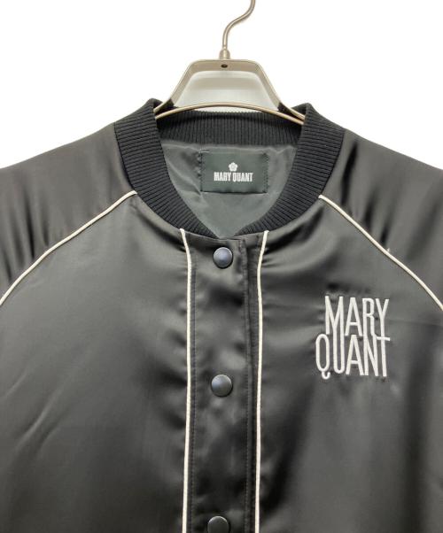MARY QUANT（マリークヮント）MARY QUANT (マリークヮント) ロゴ刺繍スカジャン ブラック サイズ:Mの古着・服飾アイテム