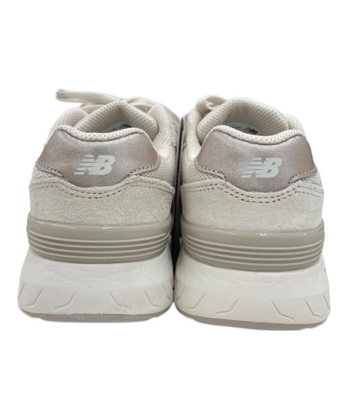 NEW BALANCE（ニューバランス）NEW BALANCE (ニューバランス) Fresh Foam Walking 880 v6 ベージュ サイズ:23 未使用品の古着・服飾アイテム