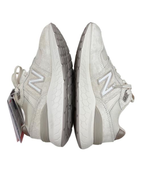 NEW BALANCE（ニューバランス）NEW BALANCE (ニューバランス) Fresh Foam Walking 880 v6 ベージュ サイズ:23 未使用品の古着・服飾アイテム