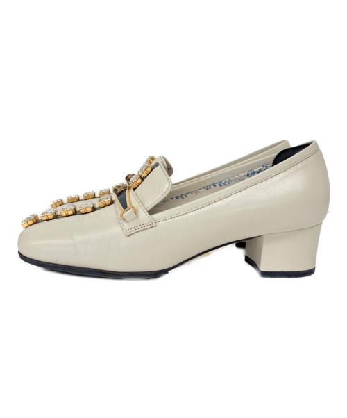 GUCCI（グッチ）GUCCI (グッチ) CRYSTAL MID HEEL LOAFER ベージュ サイズ:35 1/2の古着・服飾アイテム