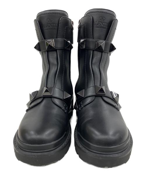 VALENTINO GARAVANI（ヴァレンティノ・ガラヴァーニ）VALENTINO GARAVANI (ヴァレンティノ・ガラヴァーニ) Roman Stud combat boot ブラック サイズ:37の古着・服飾アイテム