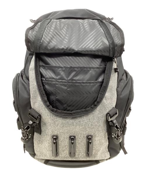 OAKLEY（オークリー）OAKLEY (オークリー) リュックの古着・服飾アイテム