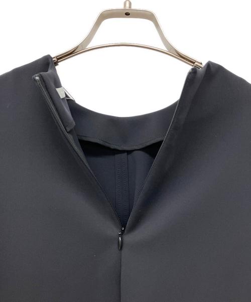 theory luxe（セオリーリュクス）theory luxe (セオリーリュクス) 《手洗い可》バックロングドレープTブラウス ブラック サイズ:38 未使用品の古着・服飾アイテム