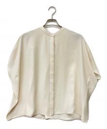 theory luxe（セオリーリュクス）の古着「ドレープハーフスリーブブラウス - Jenna - Marvine」｜ベージュ