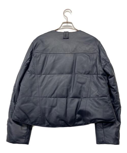 NAVY.WO（ネイビー・ウォ）NAVY.WO (ネイビー・ウォ) ダウンマフラー付ノーカラーレザーダウン ネイビー サイズ:2の古着・服飾アイテム