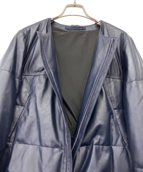 NAVY.WO（ネイビー・ウォ）NAVY.WO (ネイビー・ウォ) ダウンマフラー付ノーカラーレザーダウン ネイビー サイズ:2の古着・服飾アイテム