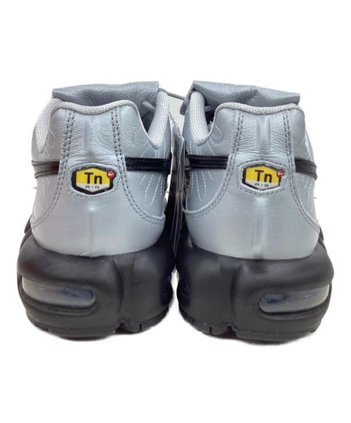 NIKE（ナイキ）NIKE (ナイキ) AIR MAX PLUSスニーカー グレー サイズ:28 未使用品の古着・服飾アイテム