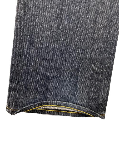 BURBERRY BLACK LABEL（バーバリーブラックレーベル）BURBERRY BLACK LABEL (バーバリーブラックレーベル) ラインストーンデニムパンツ インディゴ サイズ:82の古着・服飾アイテム