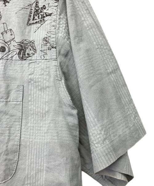 Thee Hysteric XXX（ジィ ヒステリックトリプルエックス）Thee Hysteric XXX (ジィ ヒステリックトリプルエックス) THE GHOST WOLVES S/S SHIRTS グレー サイズ:Mの古着・服飾アイテム