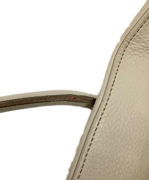 TOD'S（トッズ）TOD'S (トッズ) トートバッグ アイボリーの古着・服飾アイテム