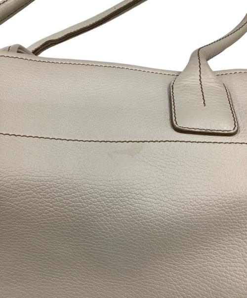 TOD'S（トッズ）TOD'S (トッズ) トートバッグ アイボリーの古着・服飾アイテム