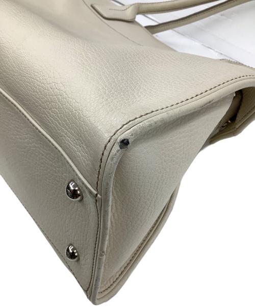 TOD'S（トッズ）TOD'S (トッズ) トートバッグ アイボリーの古着・服飾アイテム