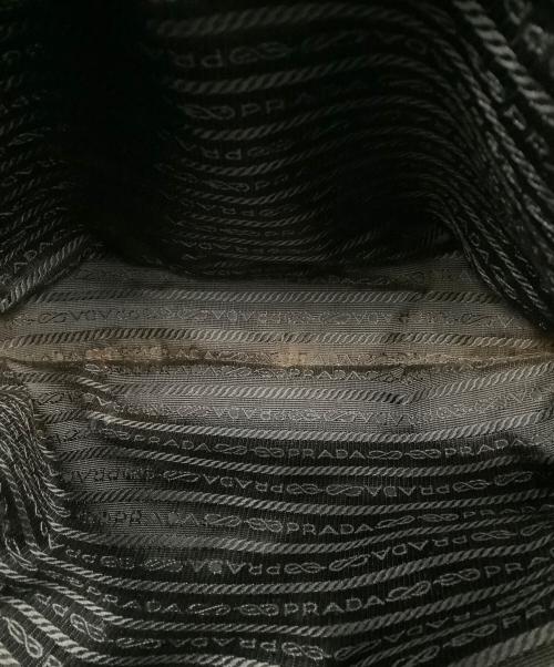 PRADA（プラダ）PRADA (プラダ) ナイロンショルダーバッグ ブラックの古着・服飾アイテム